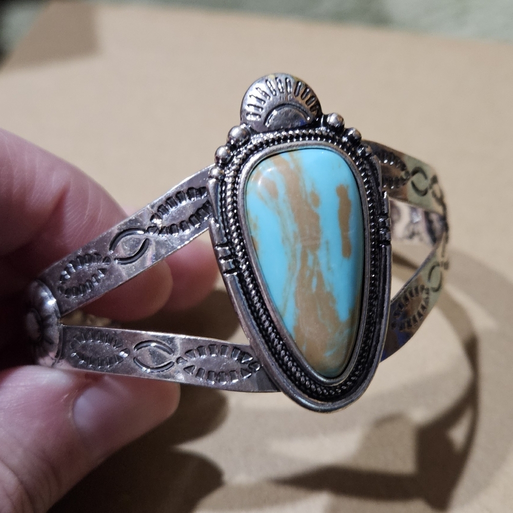 NEW Boutique Western Boho Style Open Cuff Bracelet Inlaid w/ Faux Turquoise